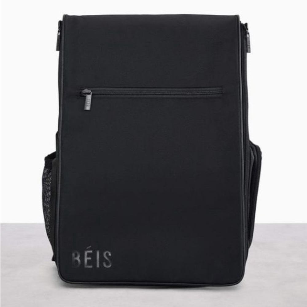 Black Beis Travelling Hanging Backpack w damage on plastic strap